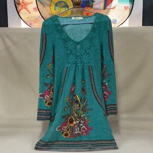 EUC Woman’s long sleeve Aryeh by Anthropologie Floral Embroidered Dress